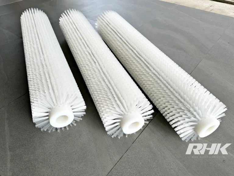 แปรงลูกกลิ้งยาว ขนสีขาวแน่น แกนพลาสติกสีขาว 3 ชิ้น Roller Brush RHK