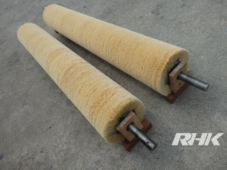 แปรงคอยล์พร้อมเพลาขนหญ้า Tampico Coil Brush with Shaft