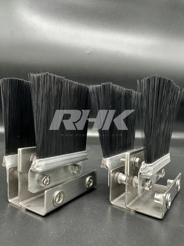 แปรงแถบแกนและปีกอลูมิเนียมรุ่นพิเศษ Strip brush with aluminum profile Special edition