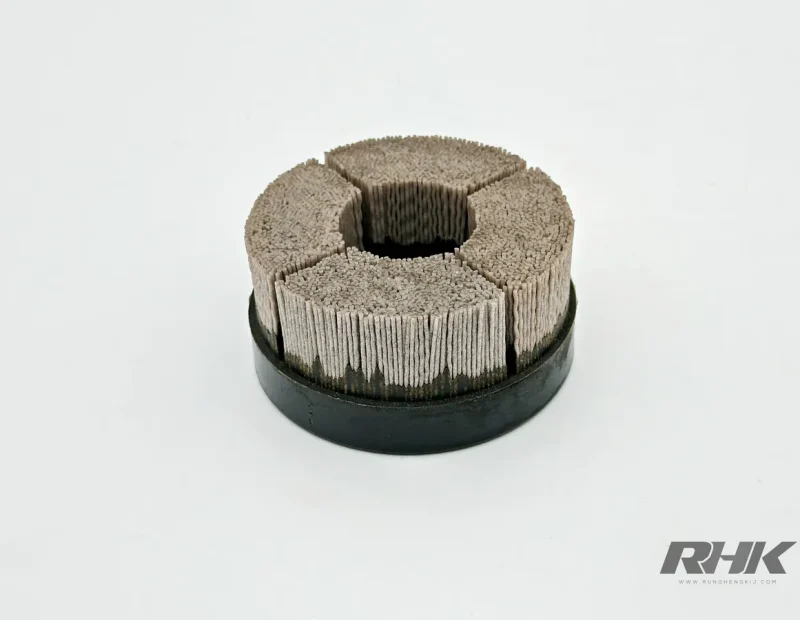 Abrasive-nylon-brush-deburring-RHK-022