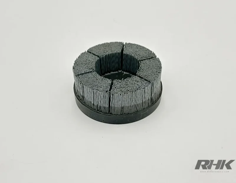 Abrasive-nylon-brush-deburring-RHK-024