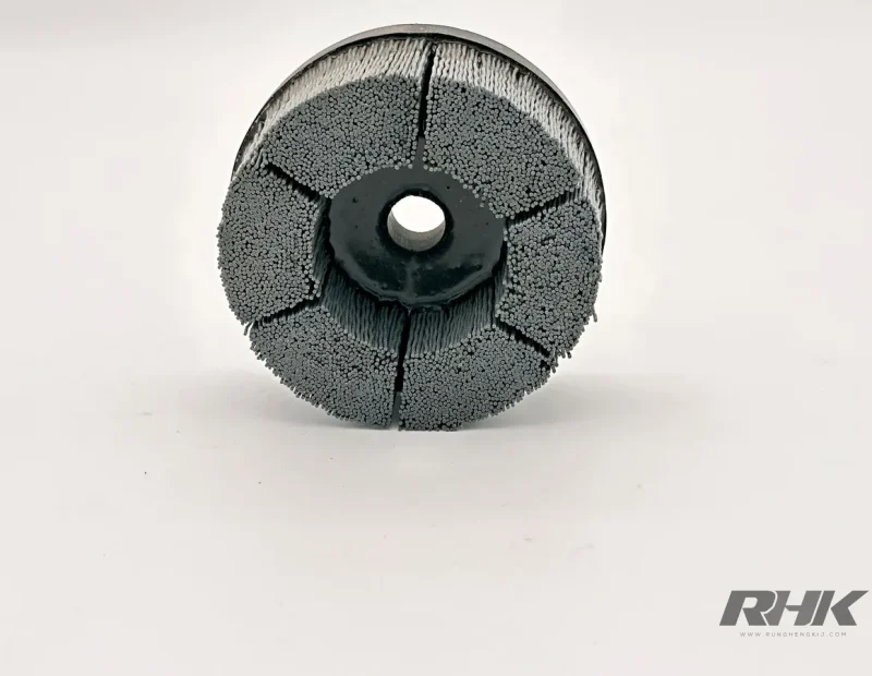 Abrasive-nylon-brush-deburring-RHK-025
