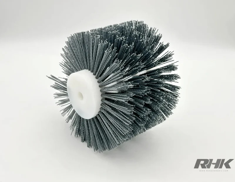 Abrasive-nylon-brush-deburring-RHK-03
