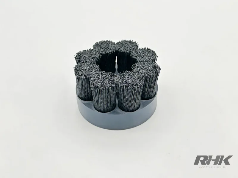 Abrasive-nylon-brush-deburring-RHK-09