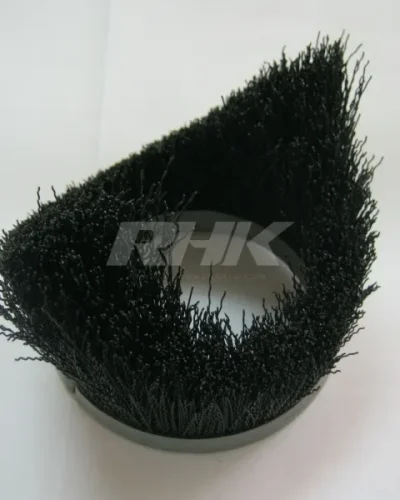 แปรงแถบรูปทรงถ้วยขนไนลอนเป็นลอน Cup shaped brush with wavy nylon bristles