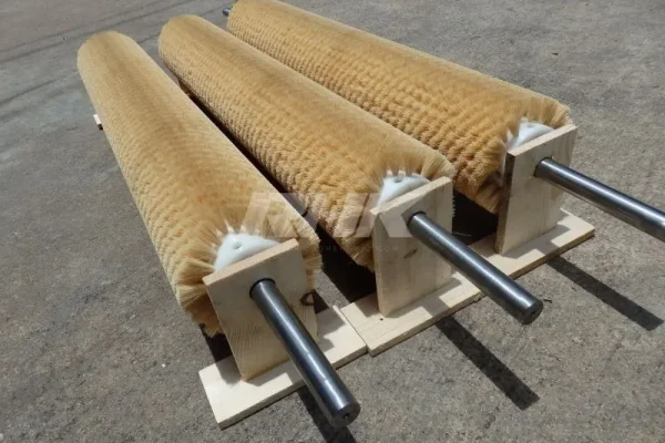 แปรงลูกกลิ้งขนหญ้าแทมปิโกแท้ Genuine Tampico grass roller brush