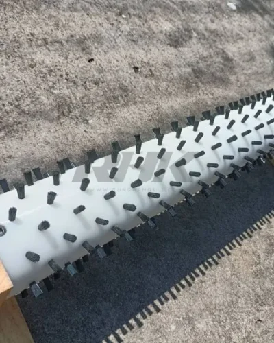 แปรงลูกกลิ้งแบบขนแปรงห่าง Wide bristle roller brush