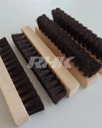 แปรงแถบแกนไม้ ขนม้า Wooden core brush, horsehair
